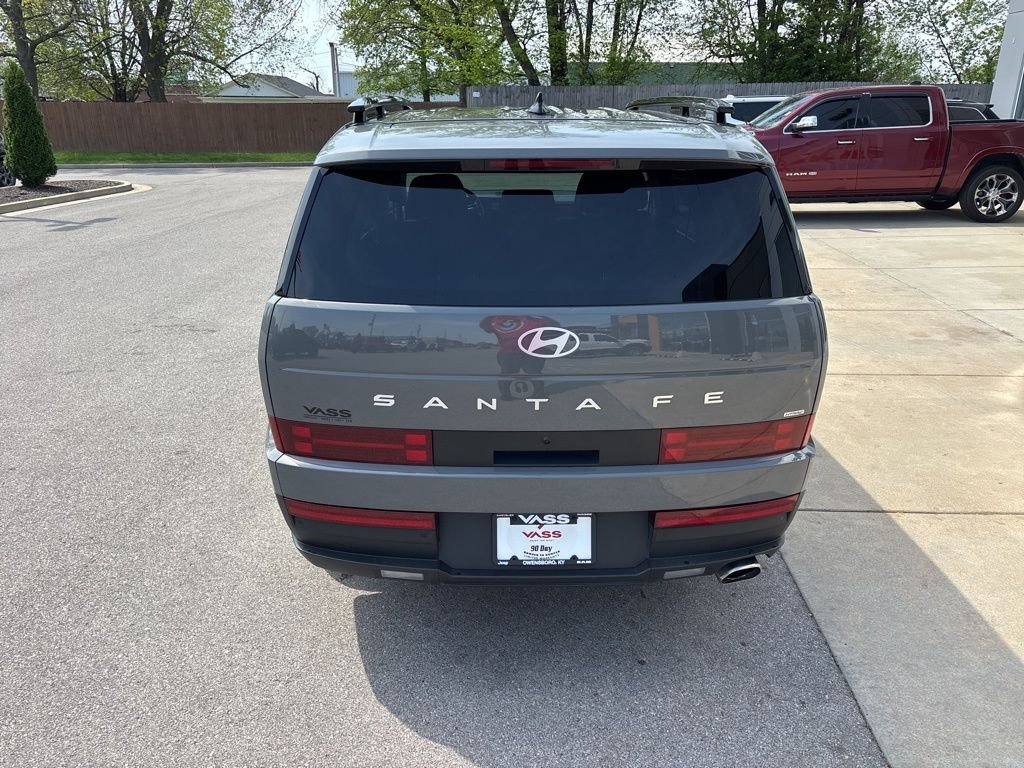 Used 2025 Gray Hyundai SEL image 4