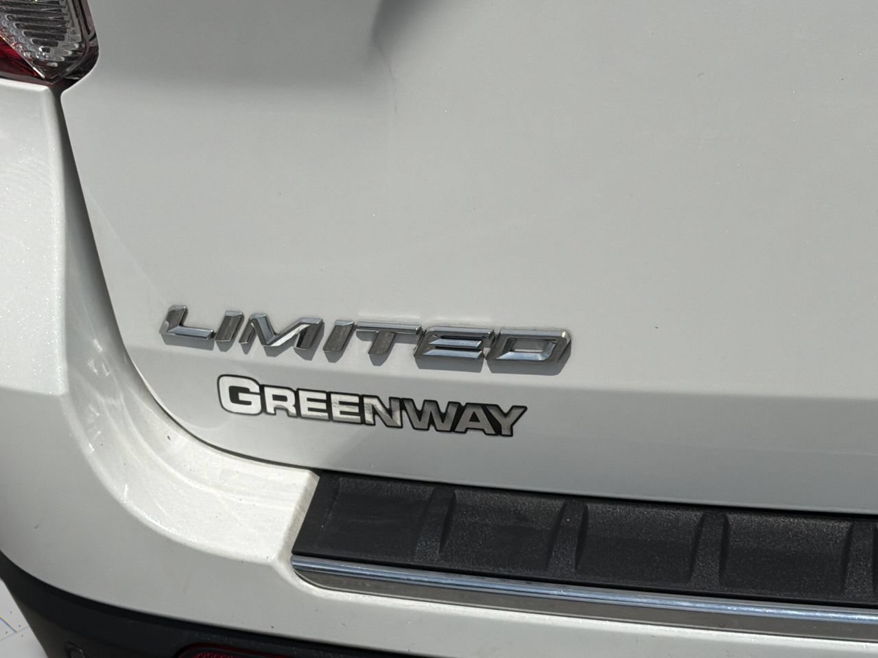 Used 2024 Star White Metallic Tri-Coat Ford Limited image 10