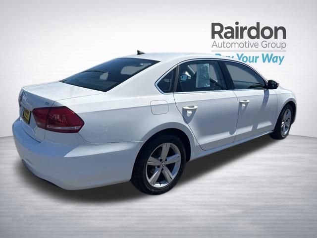 Used 2013 Tungsten Silver Metallic Volkswagen 2.5 SE image 6
