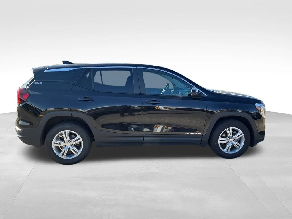 Used 2024 Black GMC SLE image 7