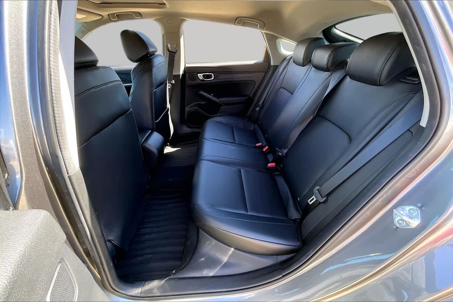 Used 2024 Liquid Carbon Metallic Acura  image 19