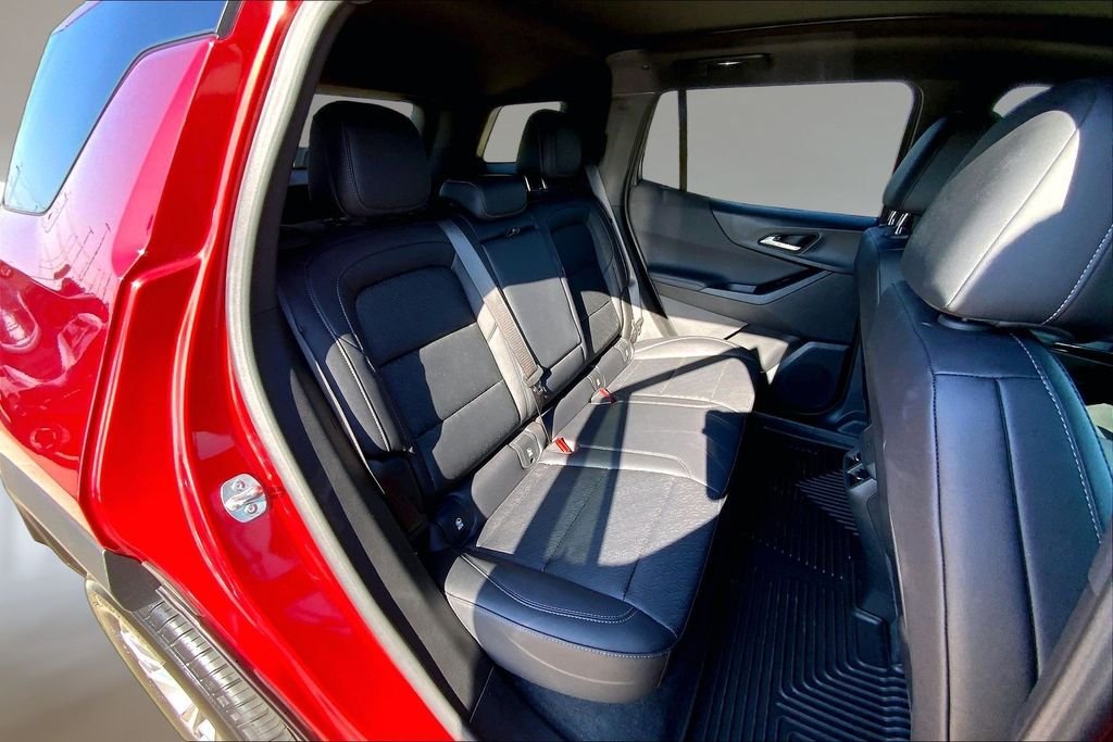 Used 2025 Radiant Red Tintcoat Chevrolet LT image 26