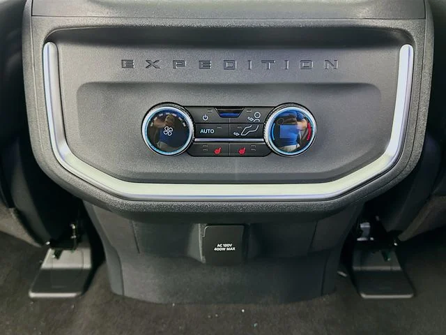 New 2026 Ford Expedition Platinum