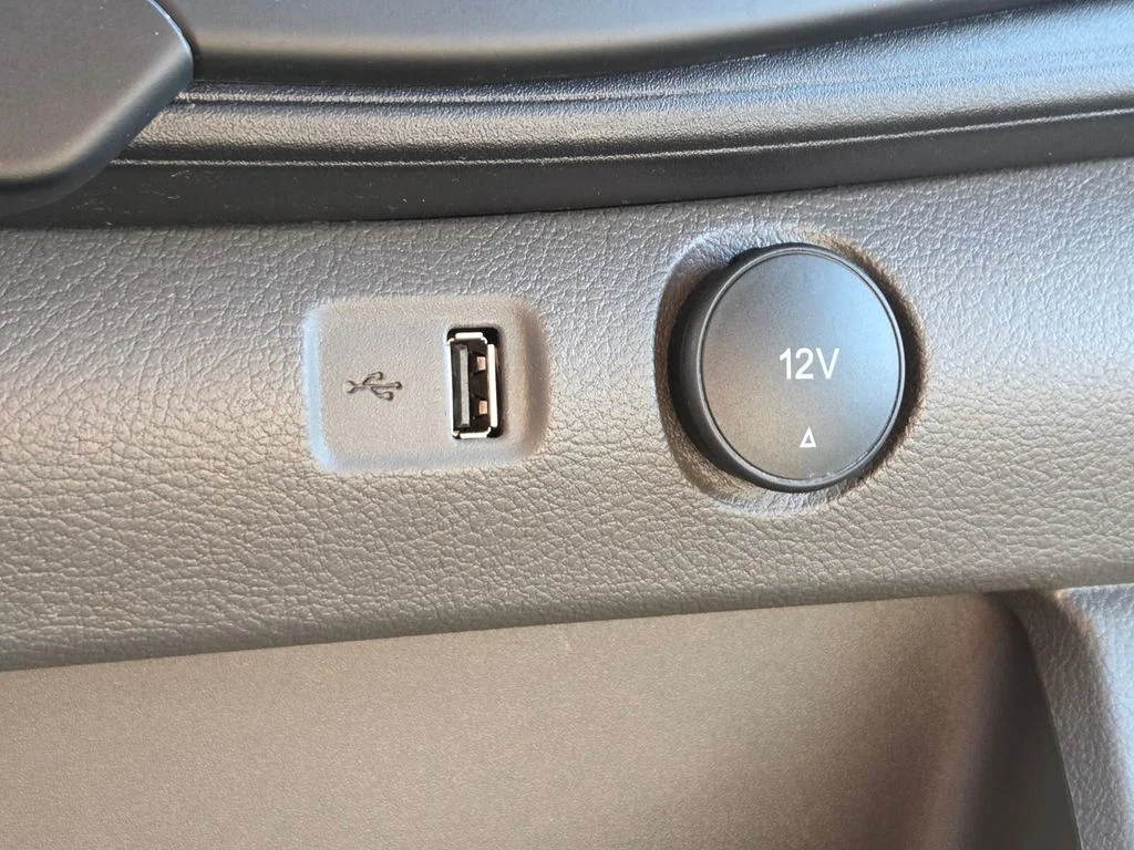 Used 2024 White Ford XL image 34