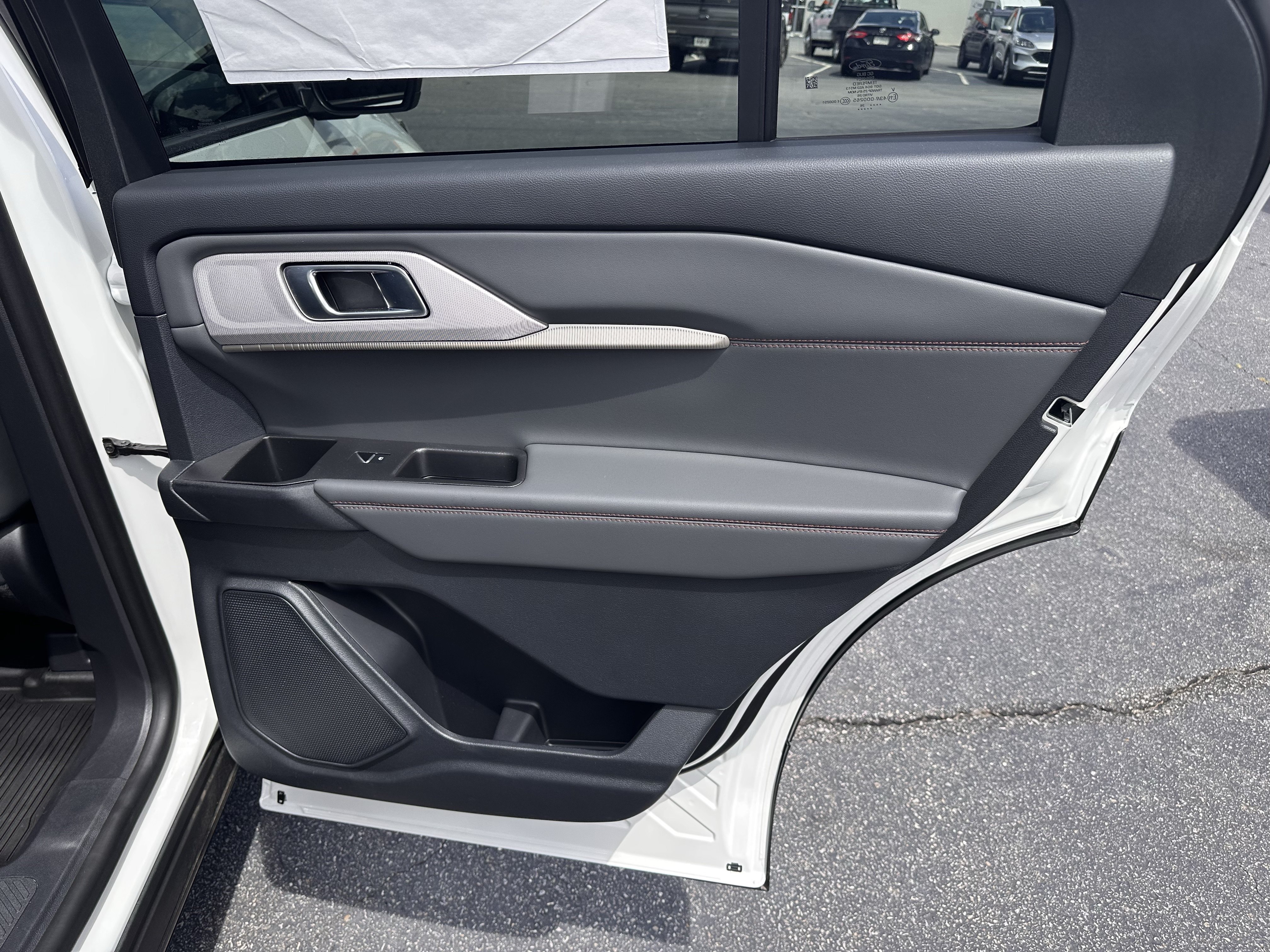 New 2026 Star White Metallic Tri-Coat Ford Active image 15