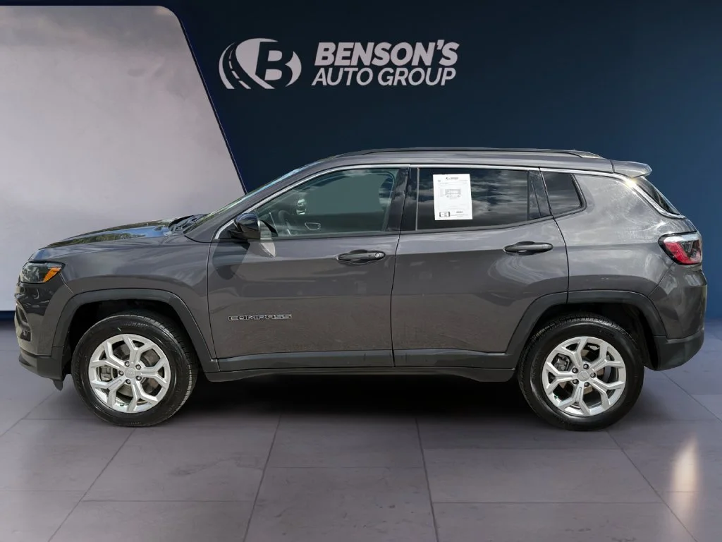 Used 2024 Gray Jeep Latitude image 2