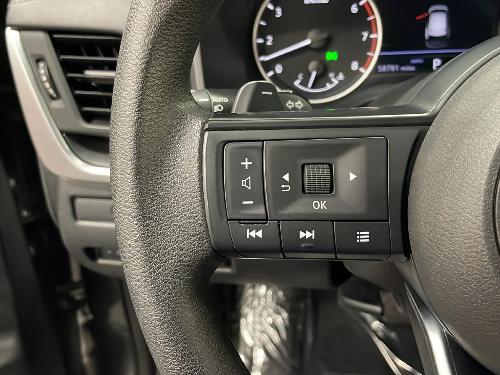 Used 2024 Gray Nissan S image 15