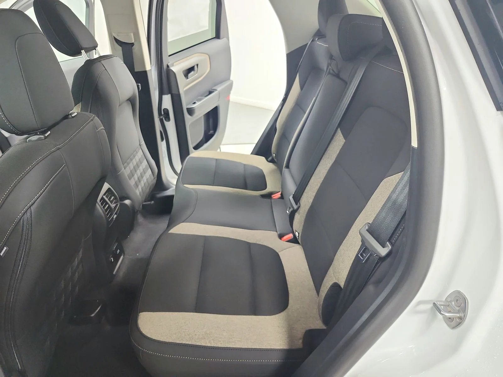 New 2026 Oxford White Ford Big Bend® image 32