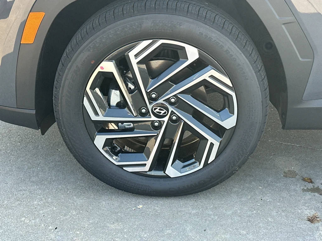 New 2026 Ecotronic Gray Hyundai SEL Plus image 7