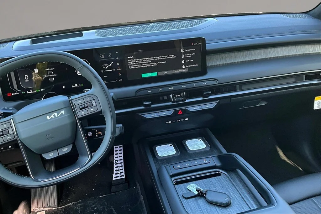 New 2027 Jade Green Kia X-Line SX Prestige image 6