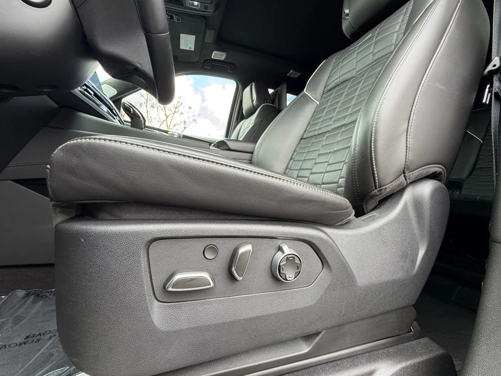 Used 2024 Black Cadillac V-Series image 29