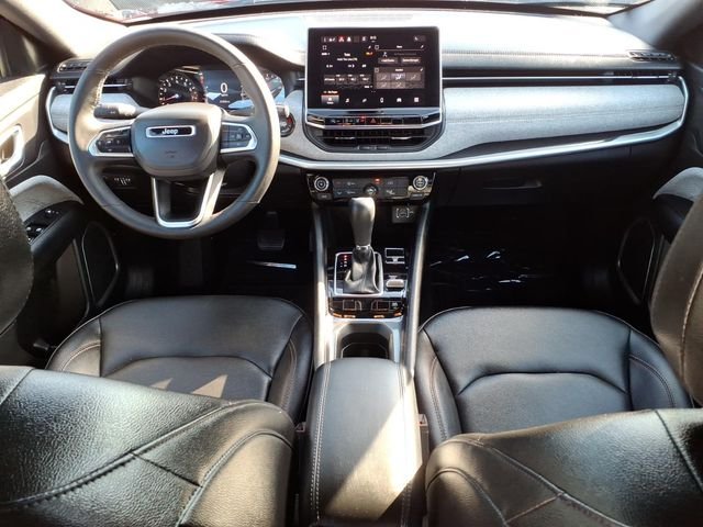 Used 2024 Red Jeep Latitude Lux image 25