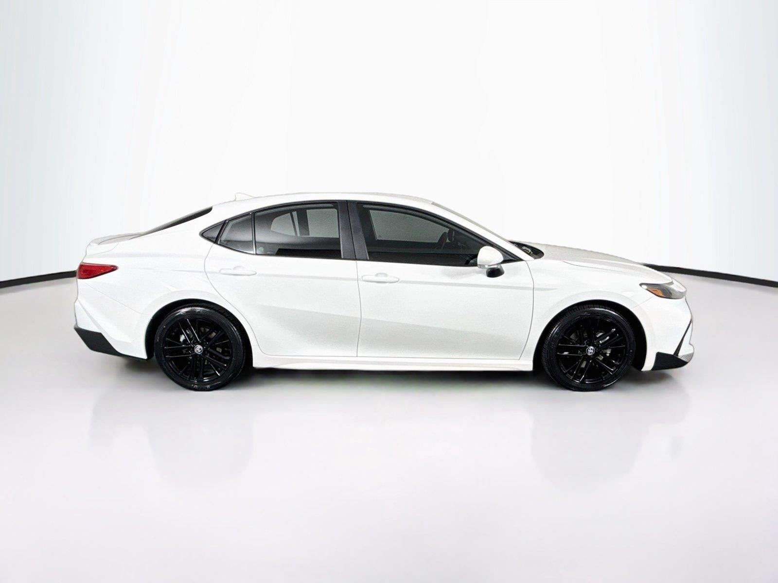 Certified Used 2025 Ice Cap Toyota SE image 10