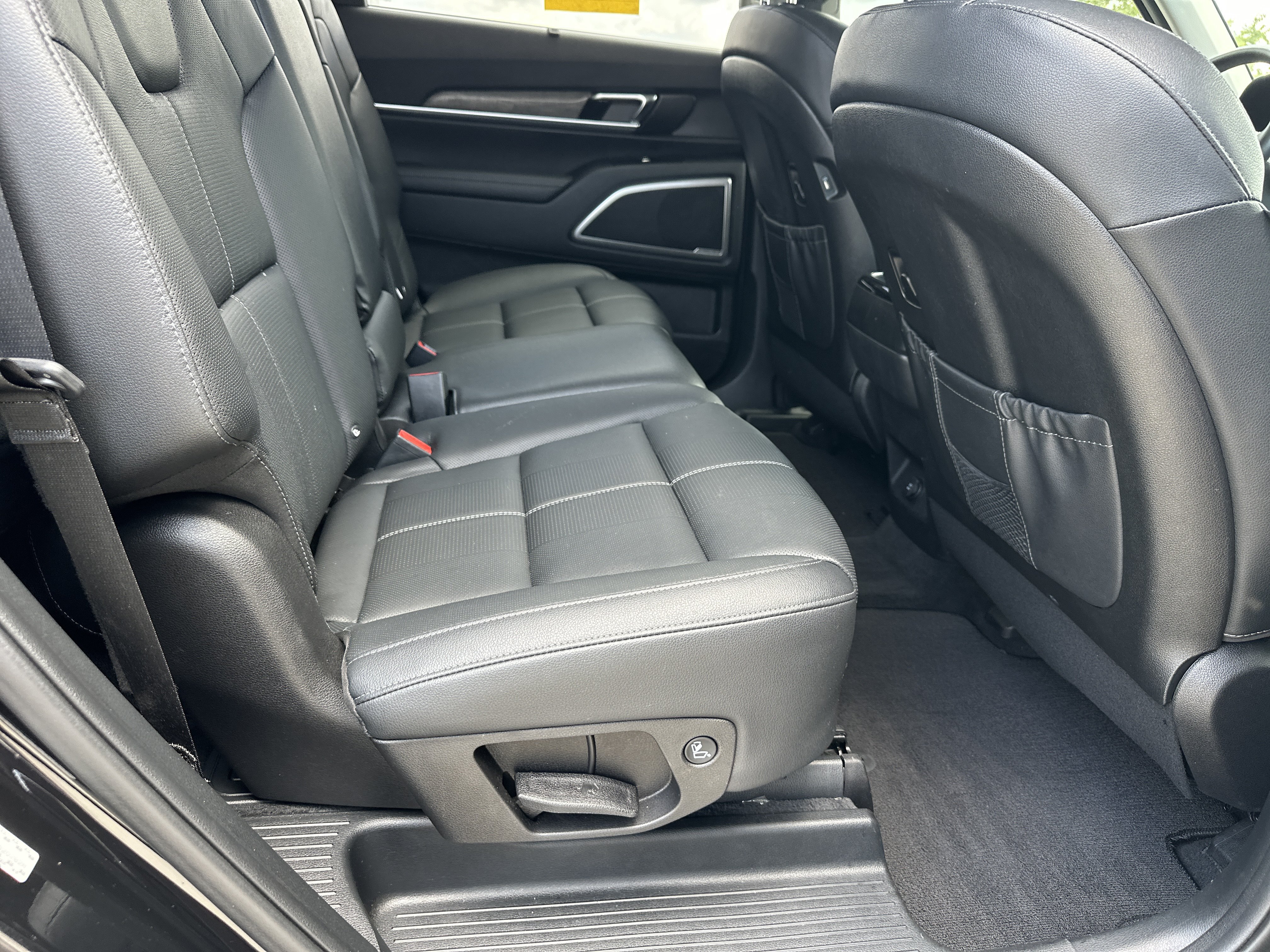 Certified Used 2022 Black Copper Kia EX image 18