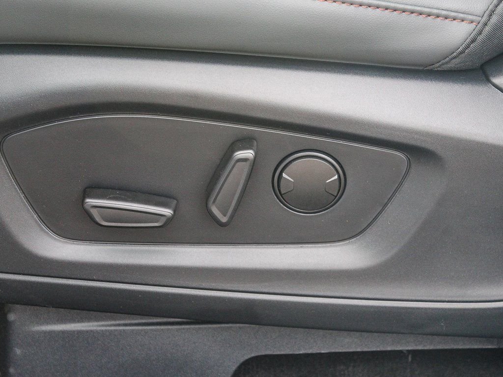 New 2026 Star White Metallic Tri-Coat Ford Active image 22
