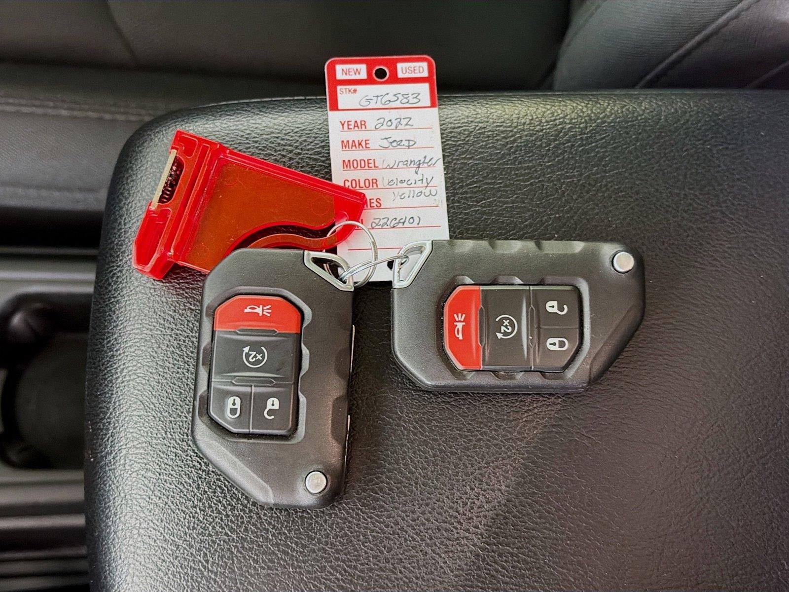 Used 2022  Jeep Unlimited High Tide image 4