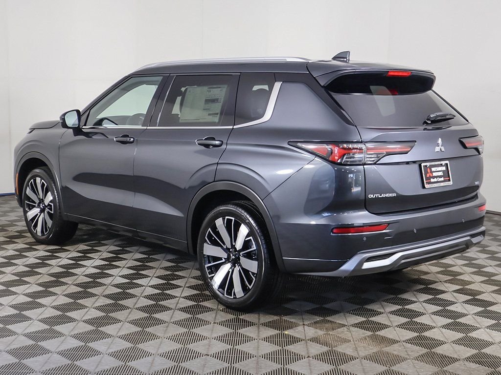 2025 Mitsubishi Outlander SEL - Photo 13