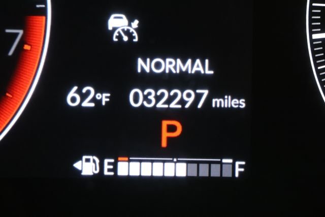 Used 2024 Crystal Black Pearl Honda EX-L image 13
