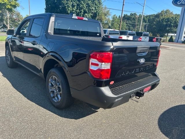 New 2026 Shadow Black Ford XLT image 5