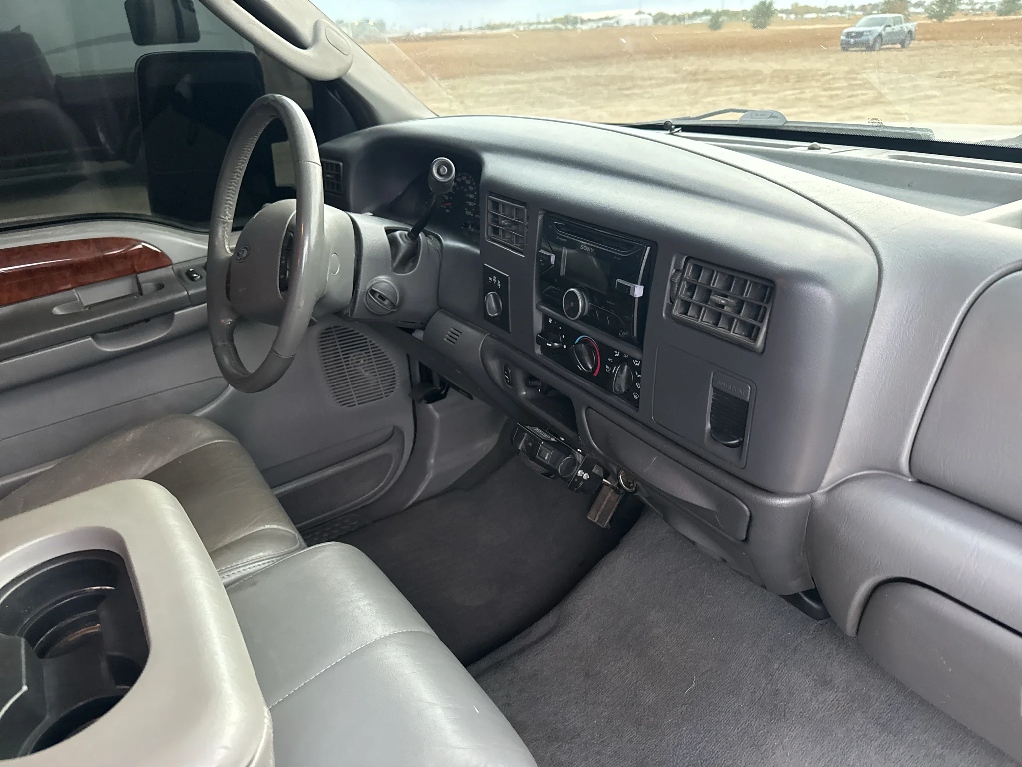Used 2003 Oxford White Clearcoat Ford Lariat image 11