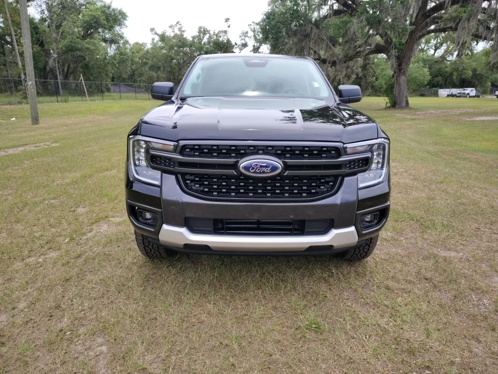 New 2026 Shadow Black Ford XLT image 9