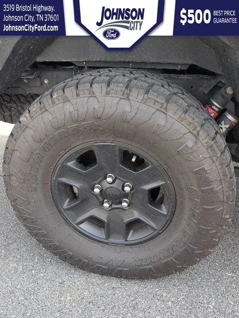 Used 2021 Black Jeep Mojave image 39