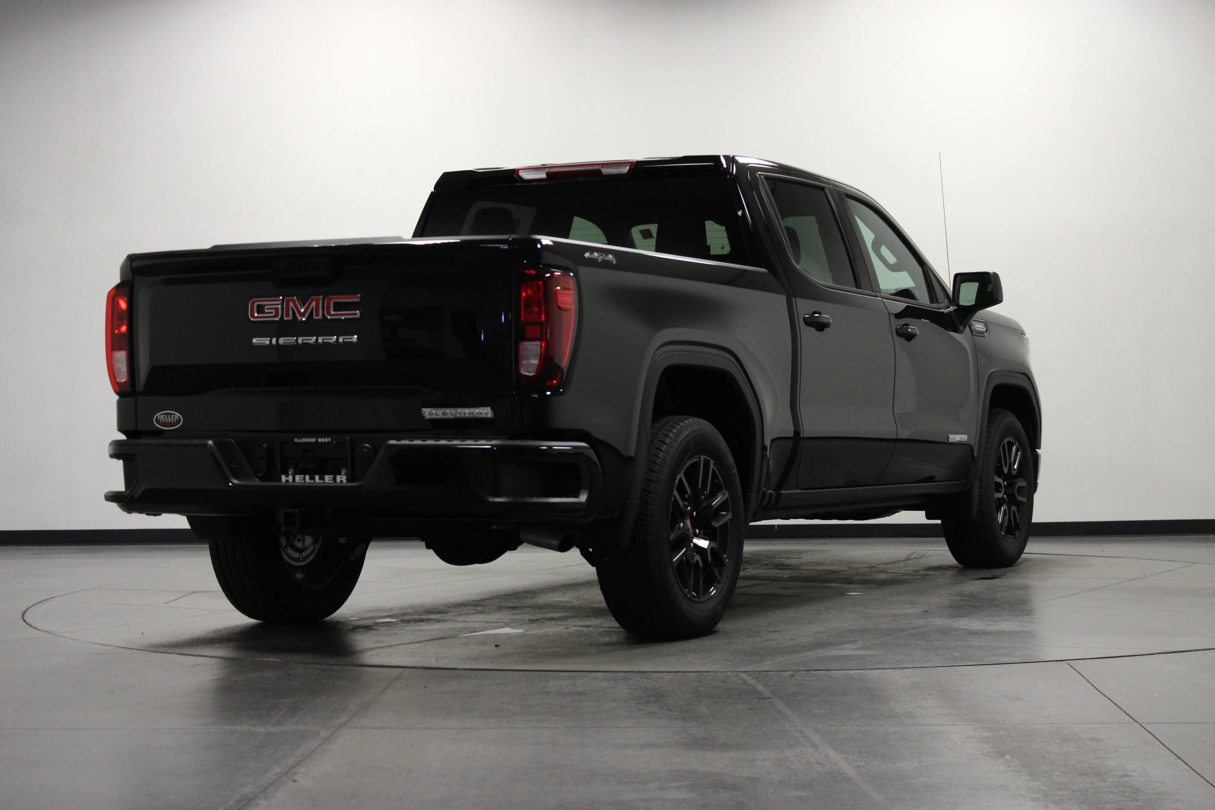 New 2026 Onyx Black GMC Elevation image 3