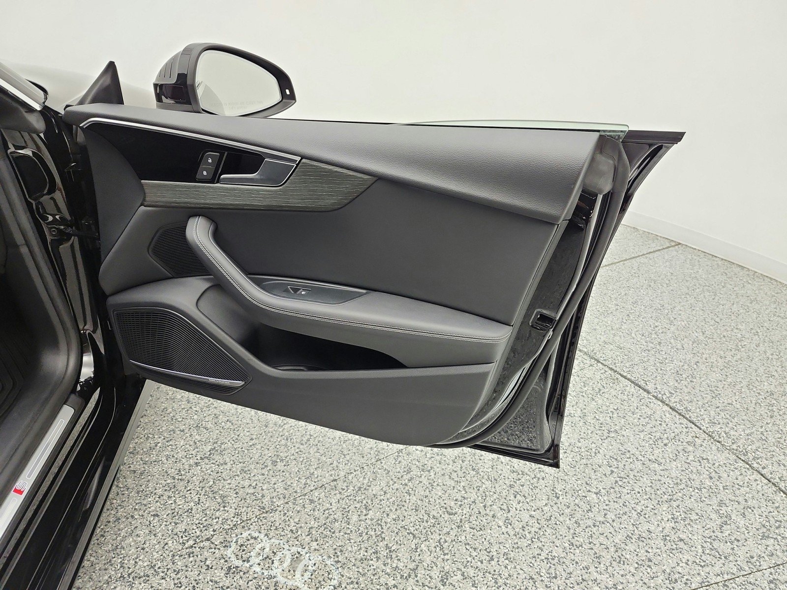 Used 2023 Mythos Black Metallic Audi S line Premium Plus image 21