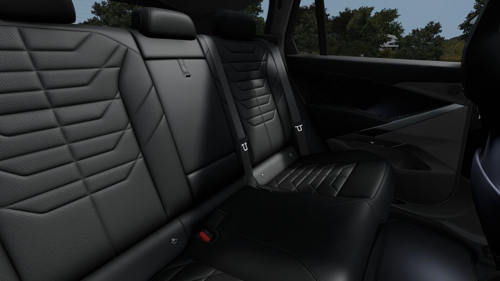 New 2027 Black Sapphire Metallic BMW  image 12