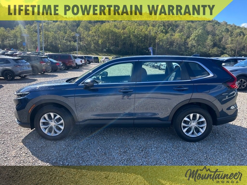 2023 Honda CR-V LX photo 4