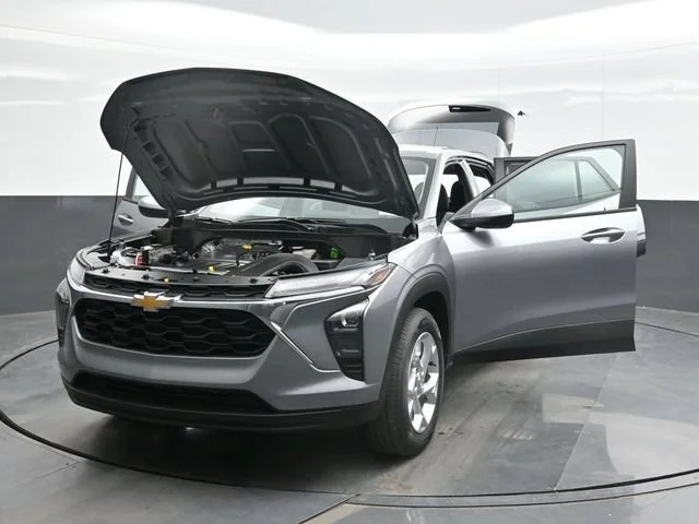 2026 Chevrolet Trax LS - Photo 30