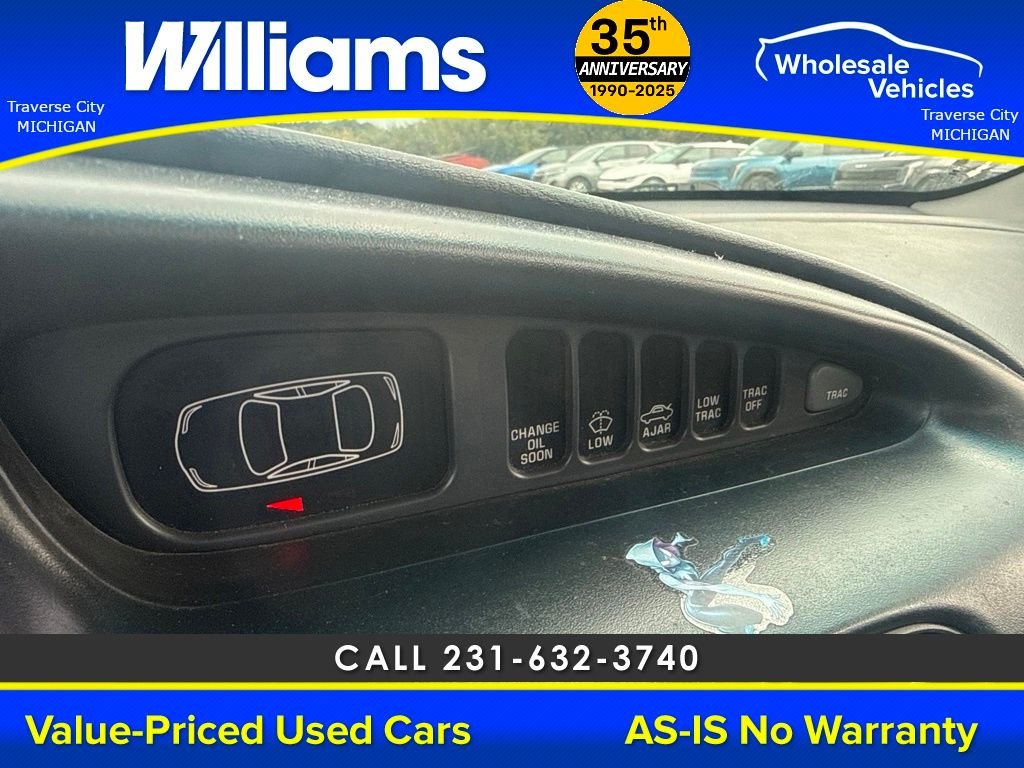 Used 2001 Galaxy Silver Metallic Pontiac GT image 34