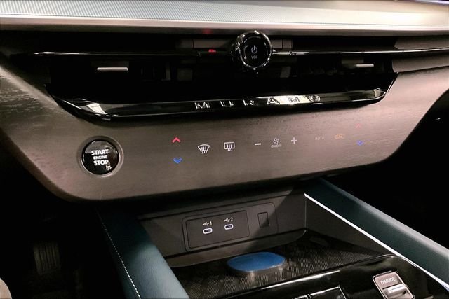New 2026 Everest White Pearl/Black Nissan Platinum image 28