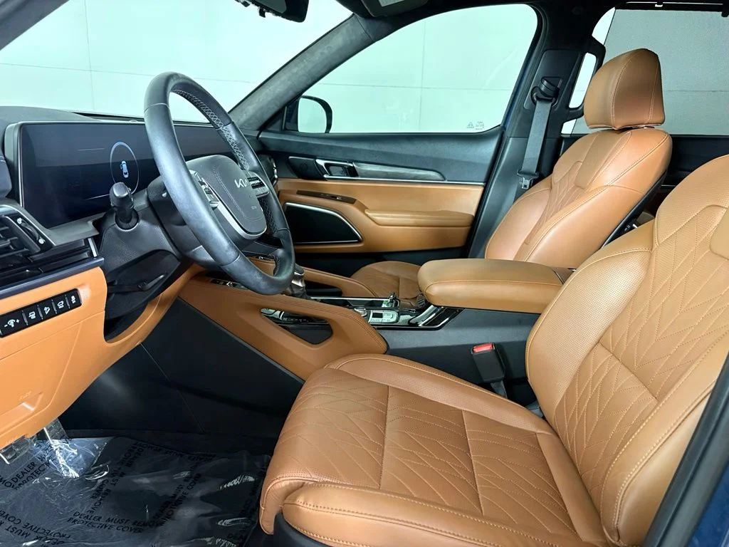Used 2025 Black Kia SX-Prestige X-Pro image 22