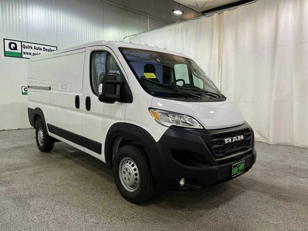 New 2026 Bright White Clear-Coat Exterior Paint RAM Tradesman 1500 Low Roof 136 WB w/Pass Seat image 3