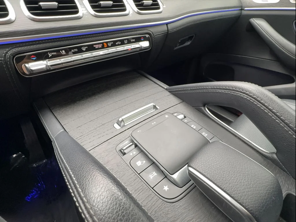 Used 2022 White Mercedes-Benz GLE 350 image 44
