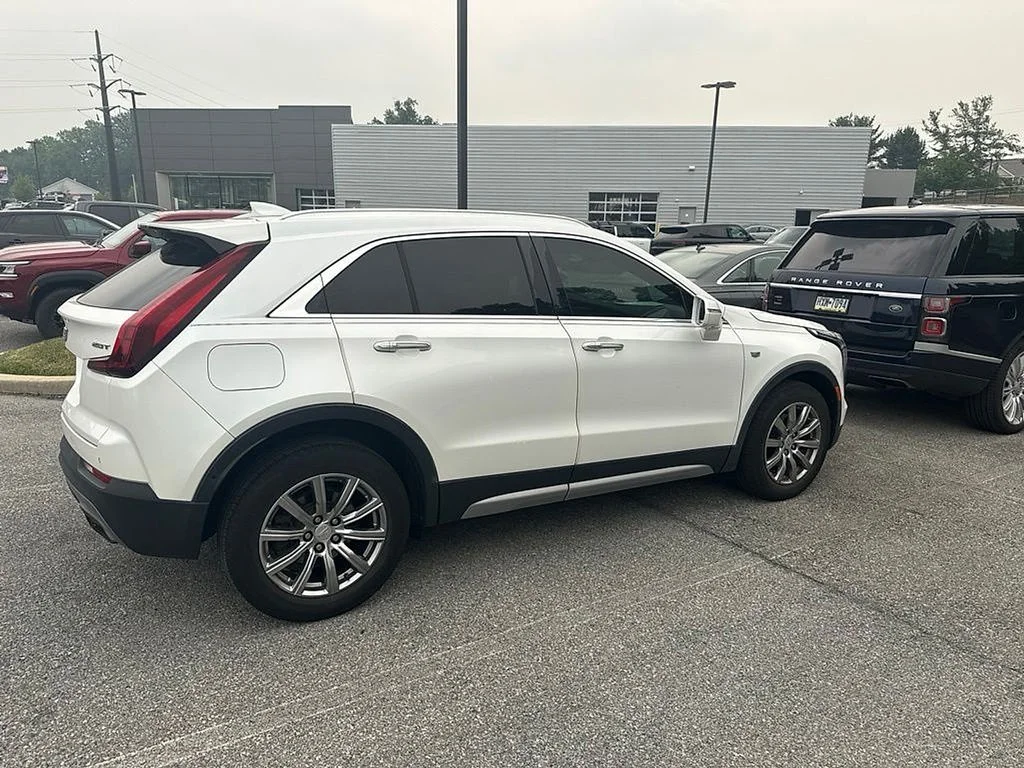 Used 2019 Crystal White Cadillac Premium Luxury image 6