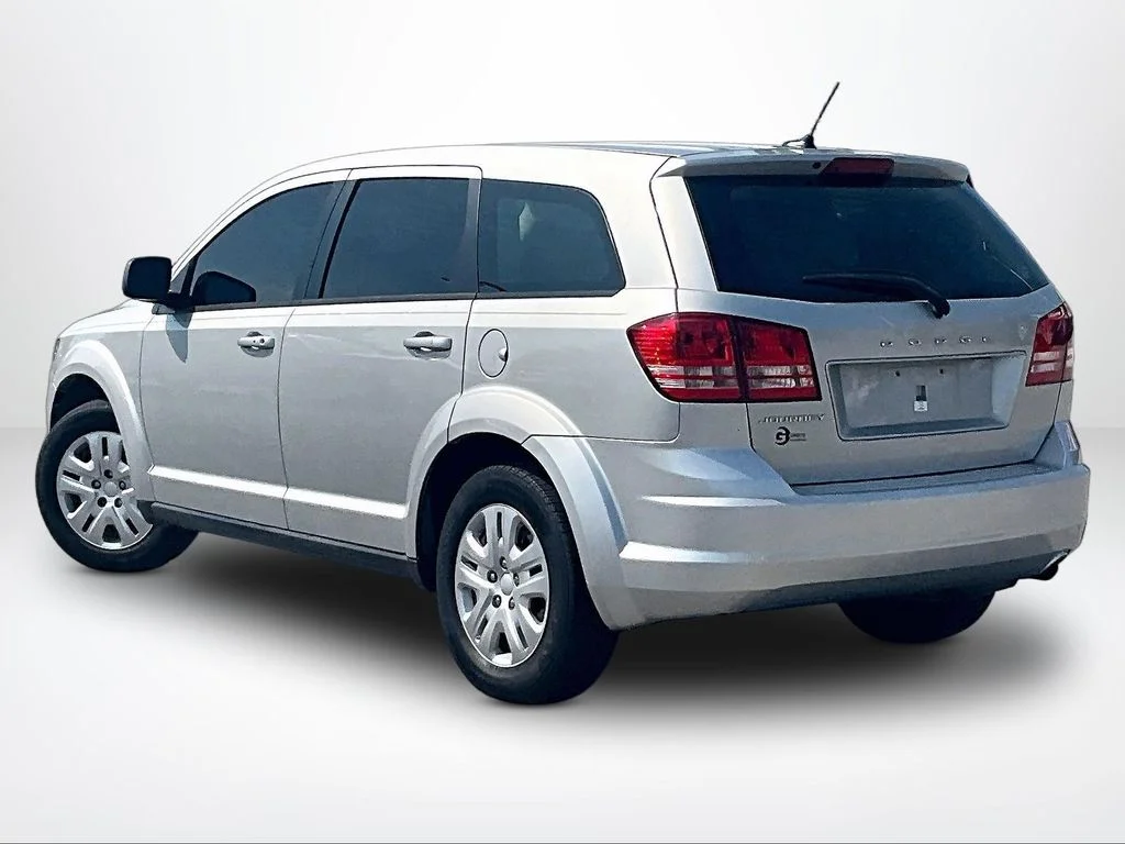 Used 2013 Silver Dodge SE image 14