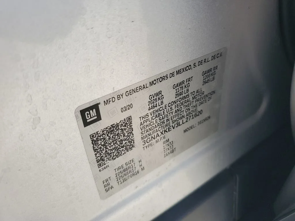 Used 2020 SILVER ICE METALLIC Chevrolet LT image 23