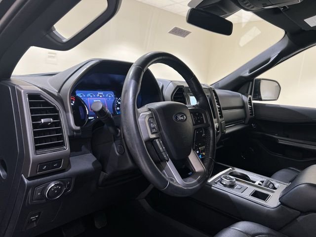 Used 2021 Black Ford XLT image 9