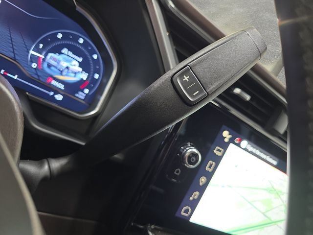 Used 2024 Silver GMC Denali image 24