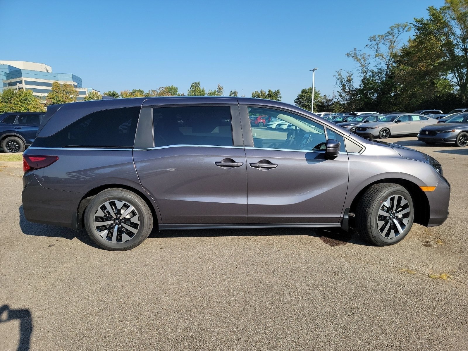 New 2026 Modern Steel Metallic Honda EX-L image 29