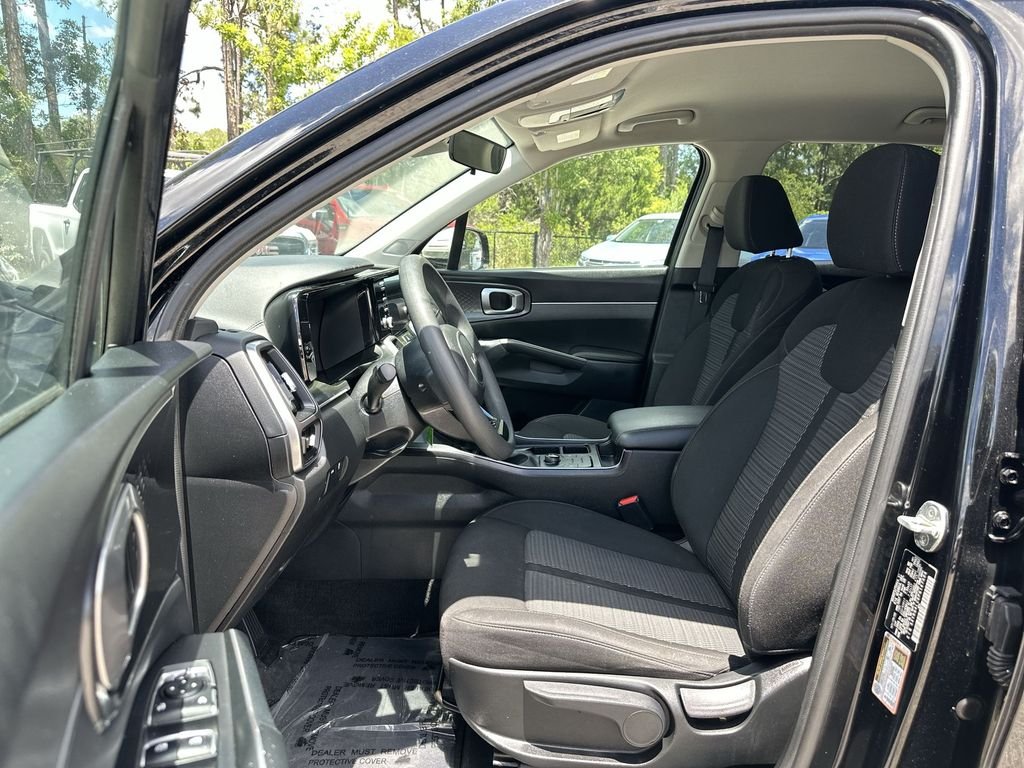 Used 2023 Black Kia LX image 2