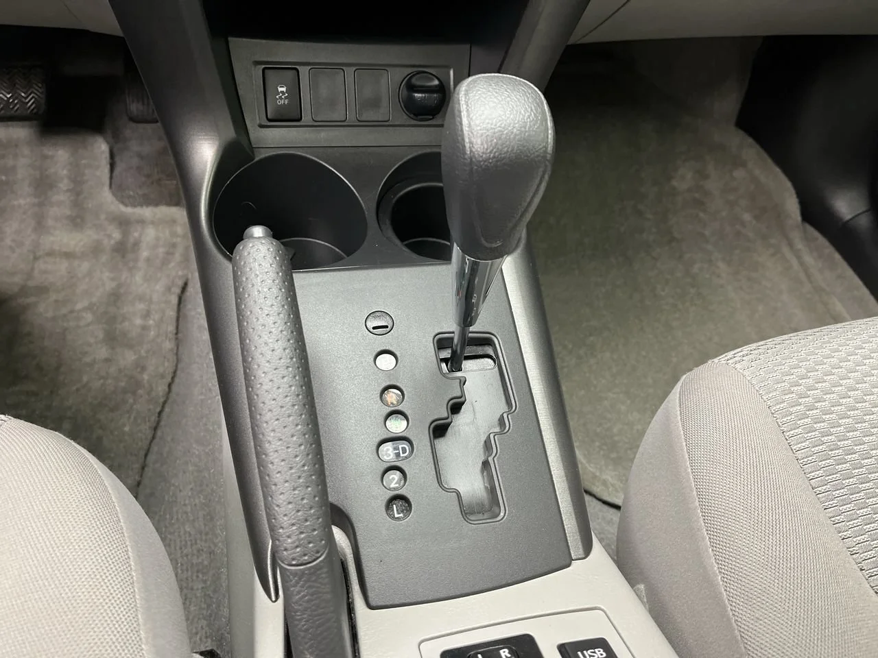 Used 2012  Toyota  image 19