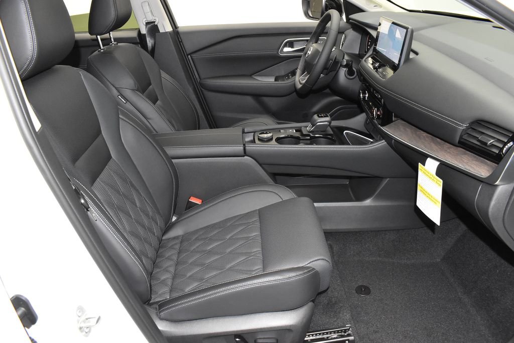 New 2026 Everest White Pearl TriCoat / Super Black Two-tone Nissan Platinum image 26