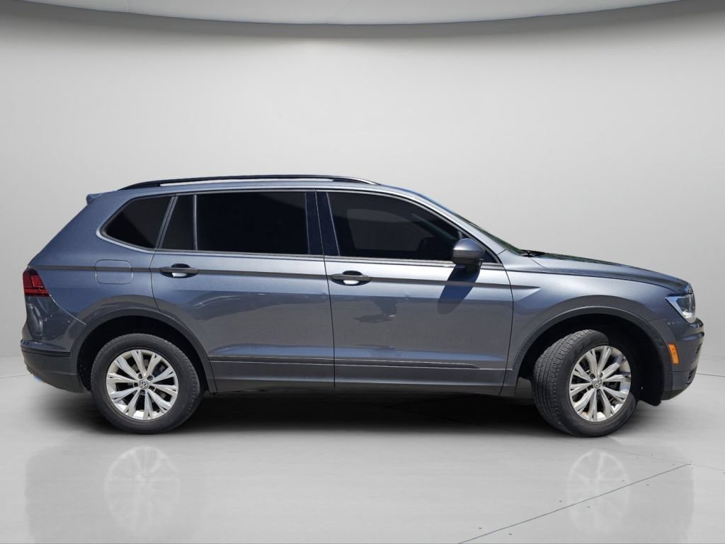 Used 2019 Platinum Gray Metallic Volkswagen S image 25