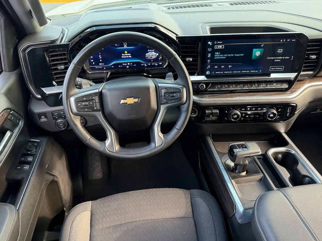 2025 Chevrolet Silverado 1500 LT - Photo 11