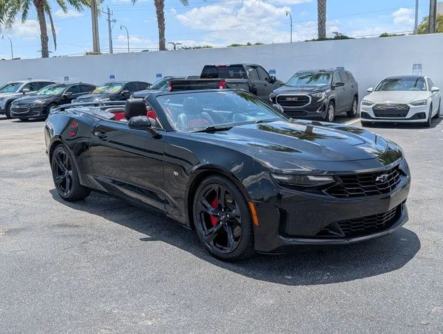 Used 2022 Black Chevrolet 2LT image 18