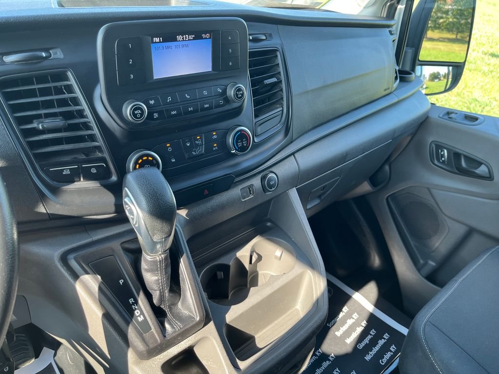 Used 2022 White Ford Base image 18