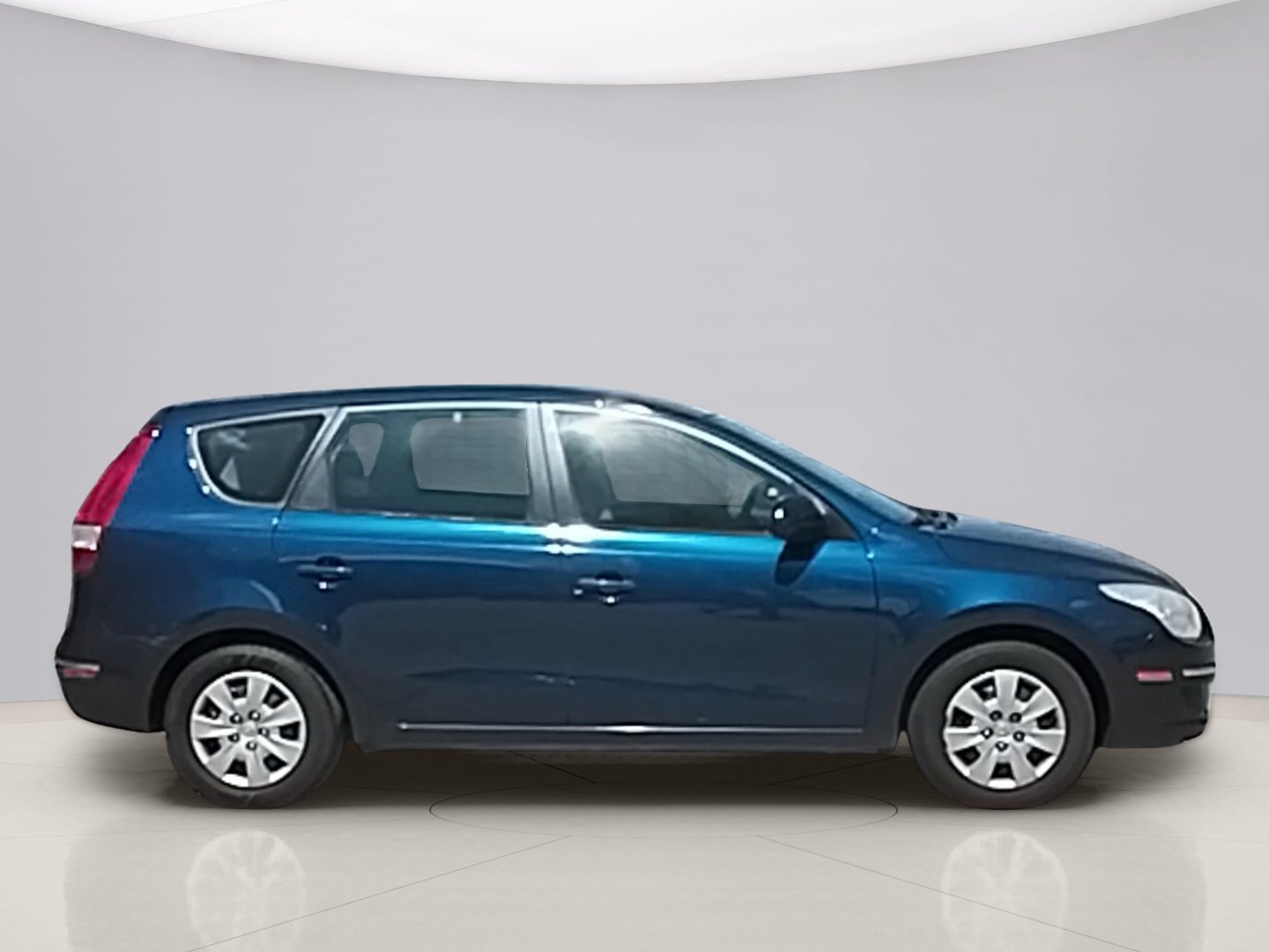 Used 2011 Blue Hyundai GLS image 6